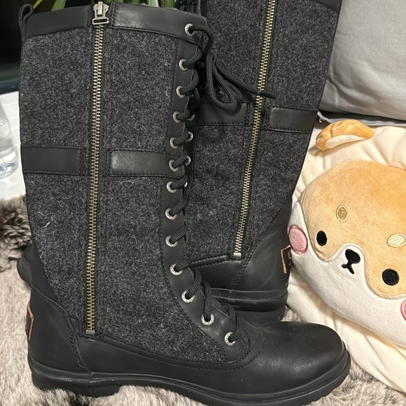 UGG - Elvia women winter tall boots - Grey - US7 - Picture 4 of 6